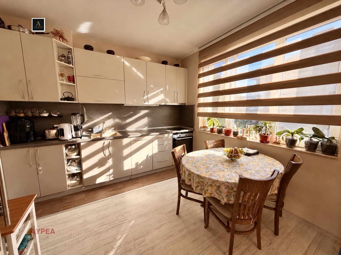 Продава  3-стаен град Русе , Център , 86 кв.м | 39957859