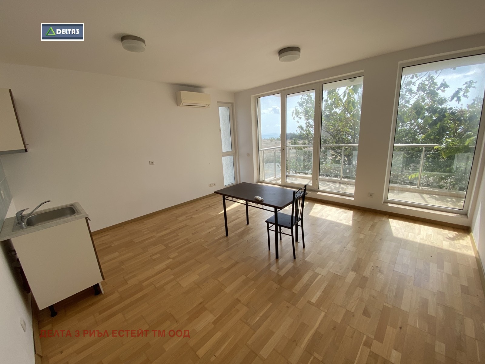 Продава КЪЩА, с. Божурец, област Добрич, снимка 2 - Къщи - 52313375