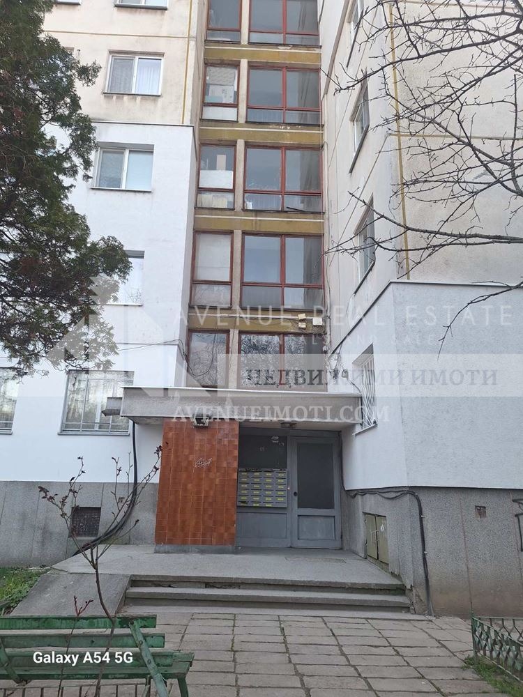 Продава МНОГОСТАЕН, гр. Пловдив, Кючук Париж