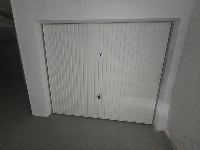 Продава ГАРАЖ, ПАРКОМЯСТО, гр. Кърджали, Възрожденци, снимка 2 - Гаражи и паркоместа - 52488683