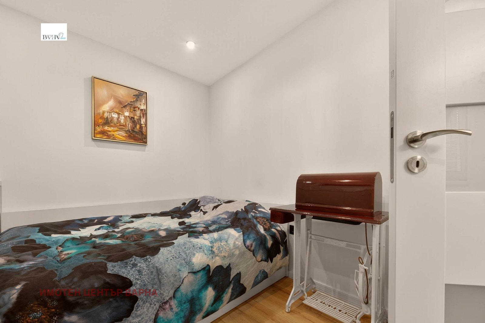 Продава КЪЩА, гр. Варна, Колхозен пазар, снимка 10 - Къщи - 55534996