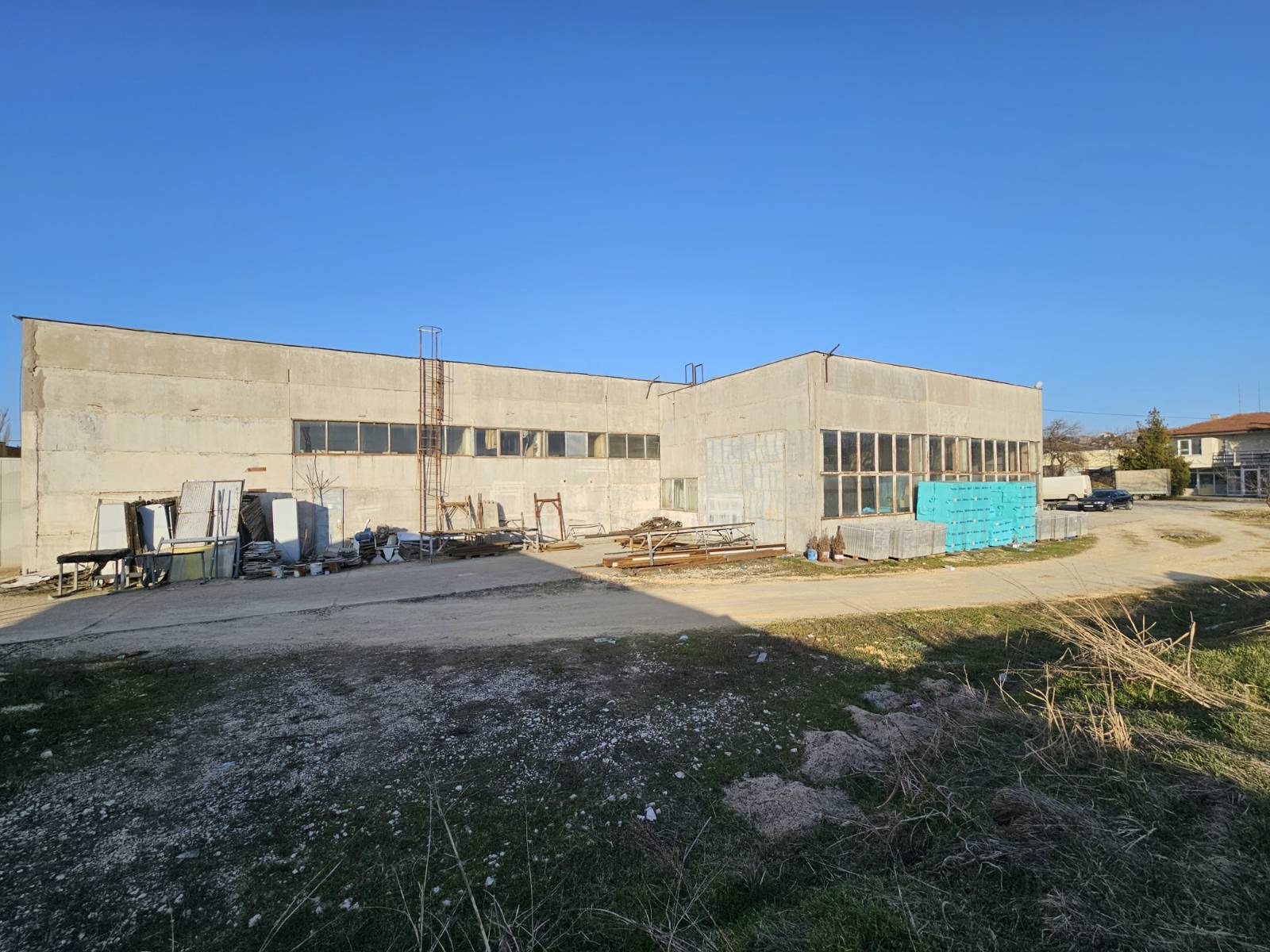 Продава ПРОМ. ПОМЕЩЕНИЕ, гр. Русе, Промишлена зона - Изток, снимка 2 - Производствени сгради - 53898047