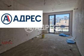 1 dormitor Levsci 1, Varna