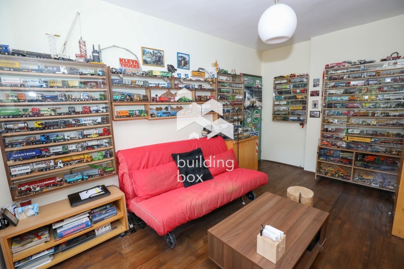 Продава ЕТАЖ ОТ КЪЩА, гр. Ботевград, област София област, снимка 11 - Етаж от къща - 52492989