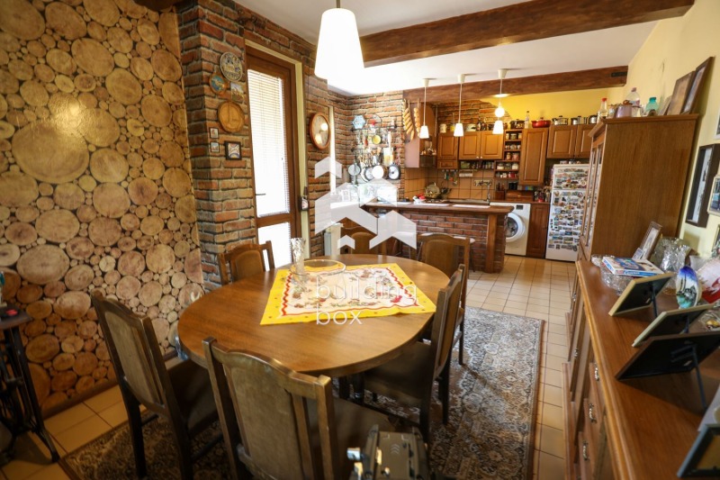 Продава ЕТАЖ ОТ КЪЩА, гр. Ботевград, област София област, снимка 5 - Етаж от къща - 52492989