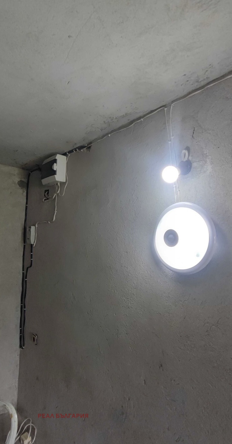 Продава ГАРАЖ, ПАРКОМЯСТО, гр. Русе, Дружба 1, снимка 2 - Гаражи и паркоместа - 52372362