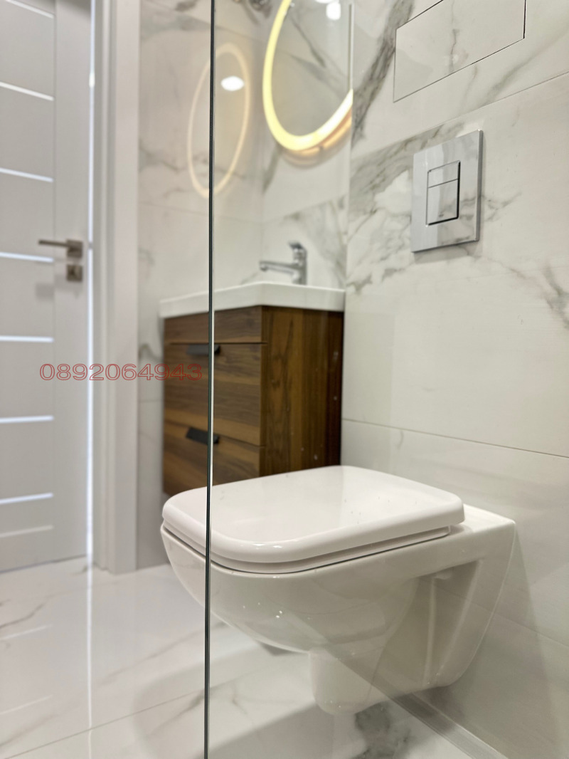 Продава 3-СТАЕН, гр. Добрич, Център, снимка 12 - Апартаменти - 52907140