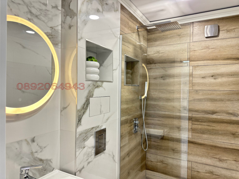 Продава 3-СТАЕН, гр. Добрич, Център, снимка 11 - Апартаменти - 52907140