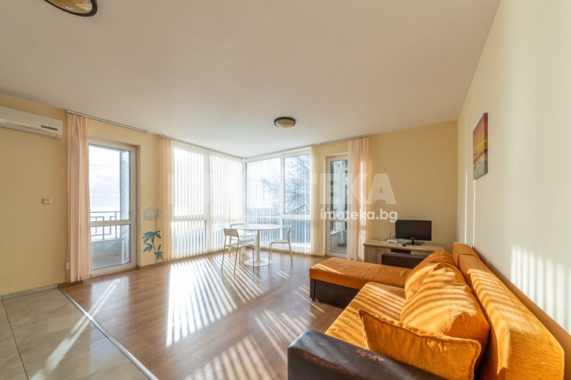 Продава 3-СТАЕН, гр. Варна, к.к. Чайка, снимка 16 - Апартаменти - 53312656