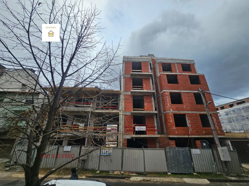 Продава 4-СТАЕН, гр. София, Банишора