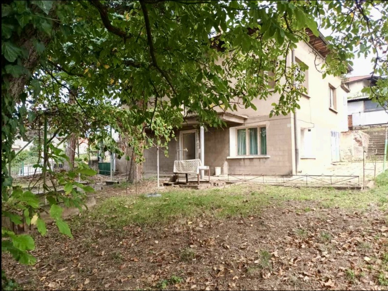 Продава  Къща град София , с. Подгумер , 150 кв.м | 70875010