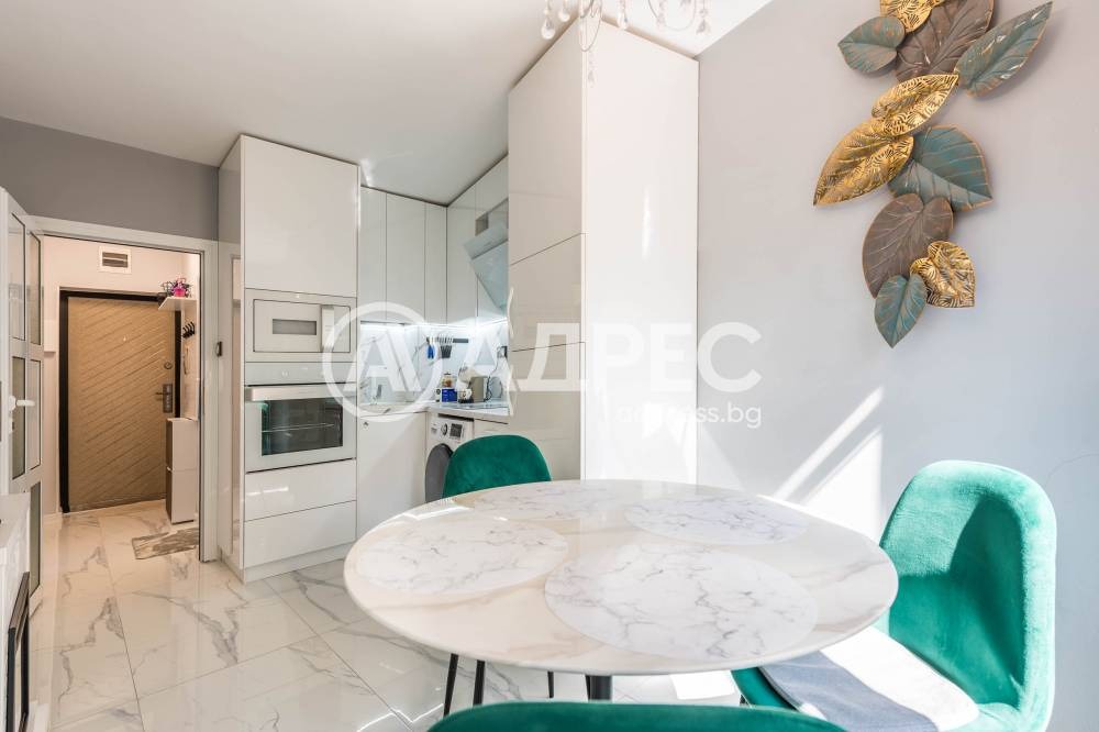 Продава МНОГОСТАЕН, гр. Варна, Гръцка махала, снимка 2 - Апартаменти - 55098666