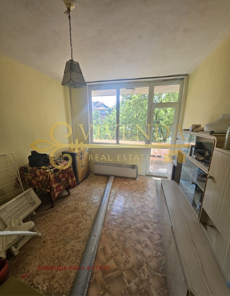 Продава МНОГОСТАЕН, гр. Плевен, 9-ти квартал, снимка 3 - Апартаменти - 52661948