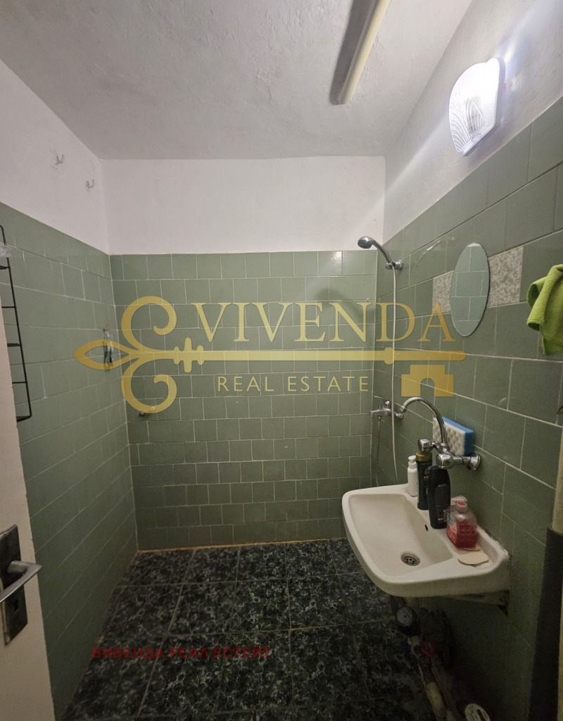 Продава МНОГОСТАЕН, гр. Плевен, 9-ти квартал, снимка 9 - Апартаменти - 52661948