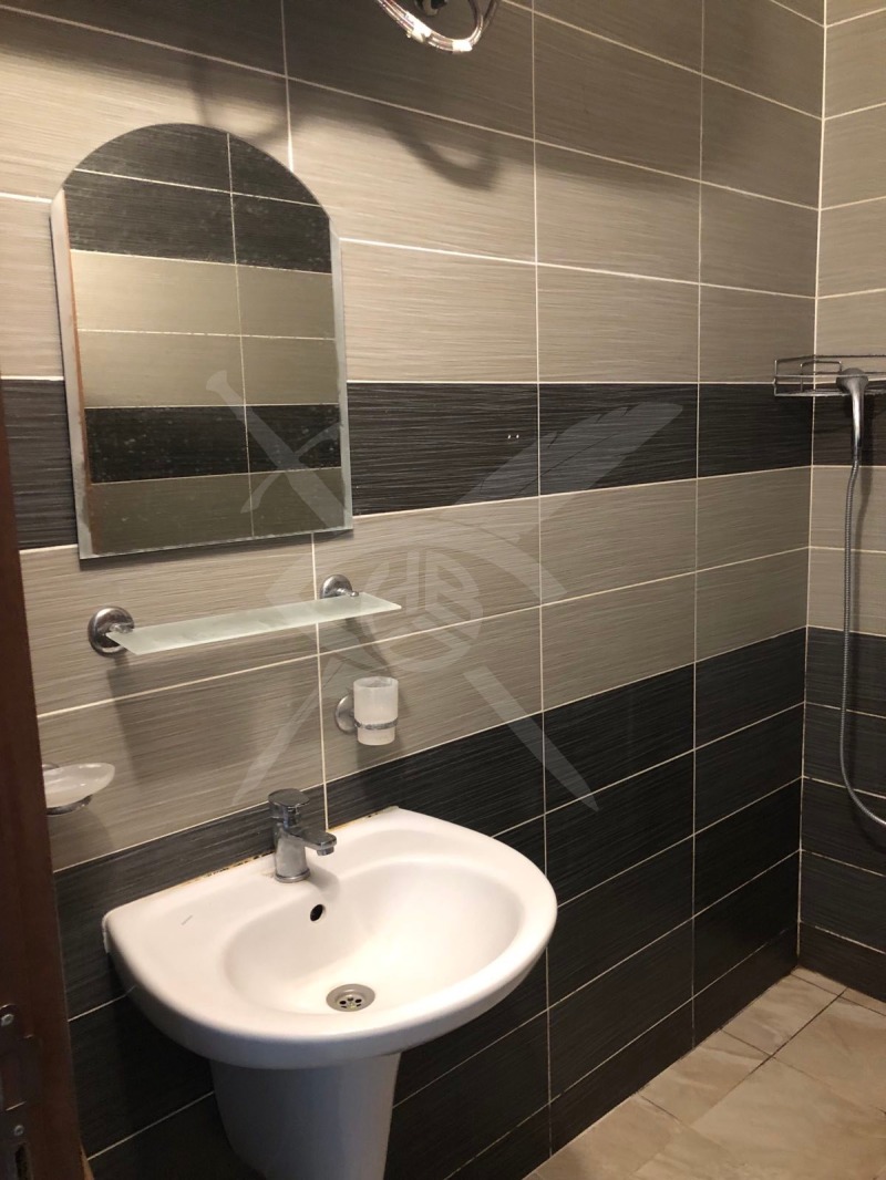 Eladó  Tetőtér Burgas , Sarafovo , 33 négyzetméter | 94664261 - kép [4]