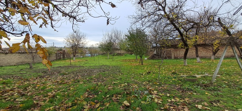 Продава КЪЩА, гр. Нови пазар, област Шумен, снимка 7 - Къщи - 52537343