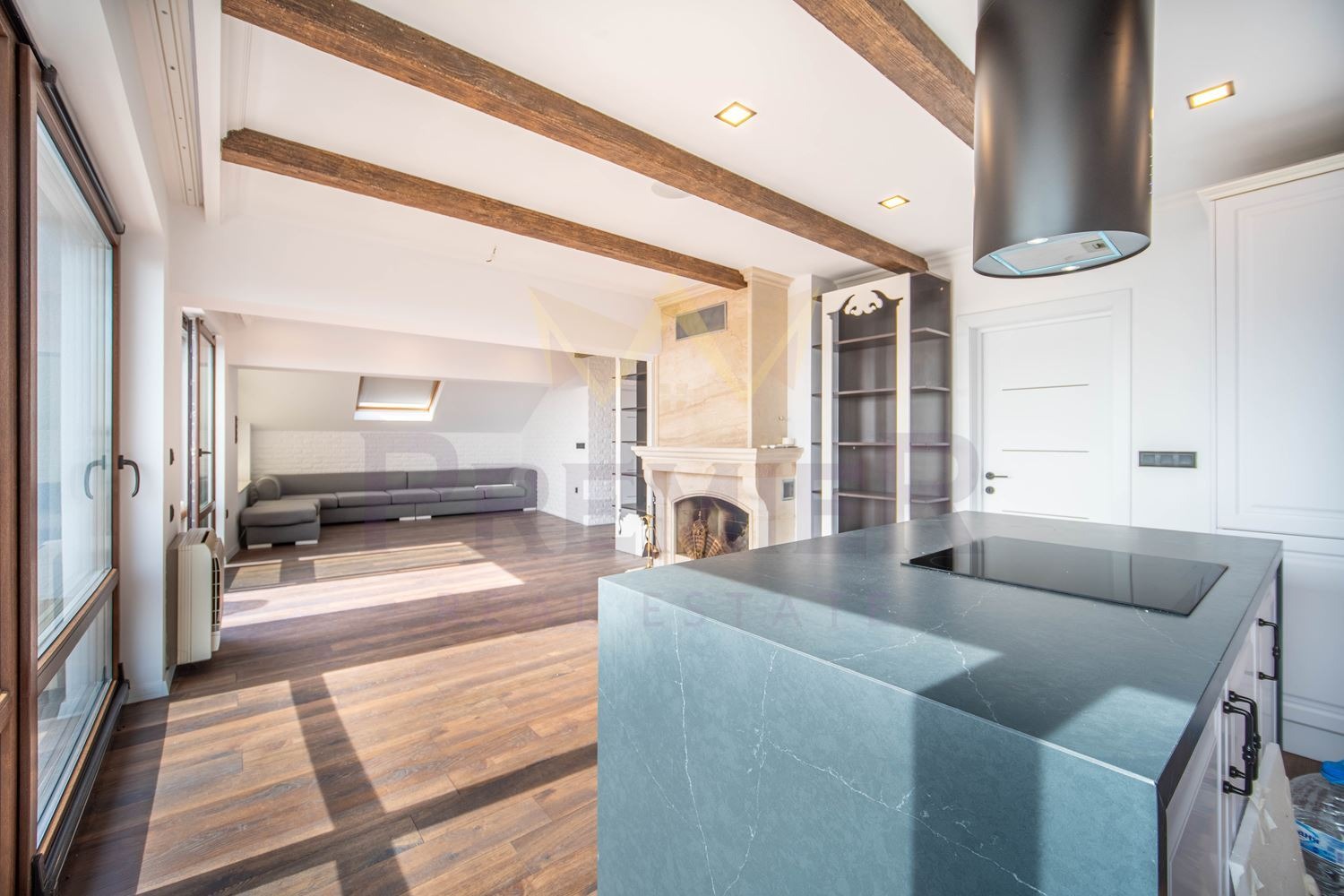 Продава 3-СТАЕН, гр. Варна, м-т Горна Трака, снимка 5 - Апартаменти - 53729617