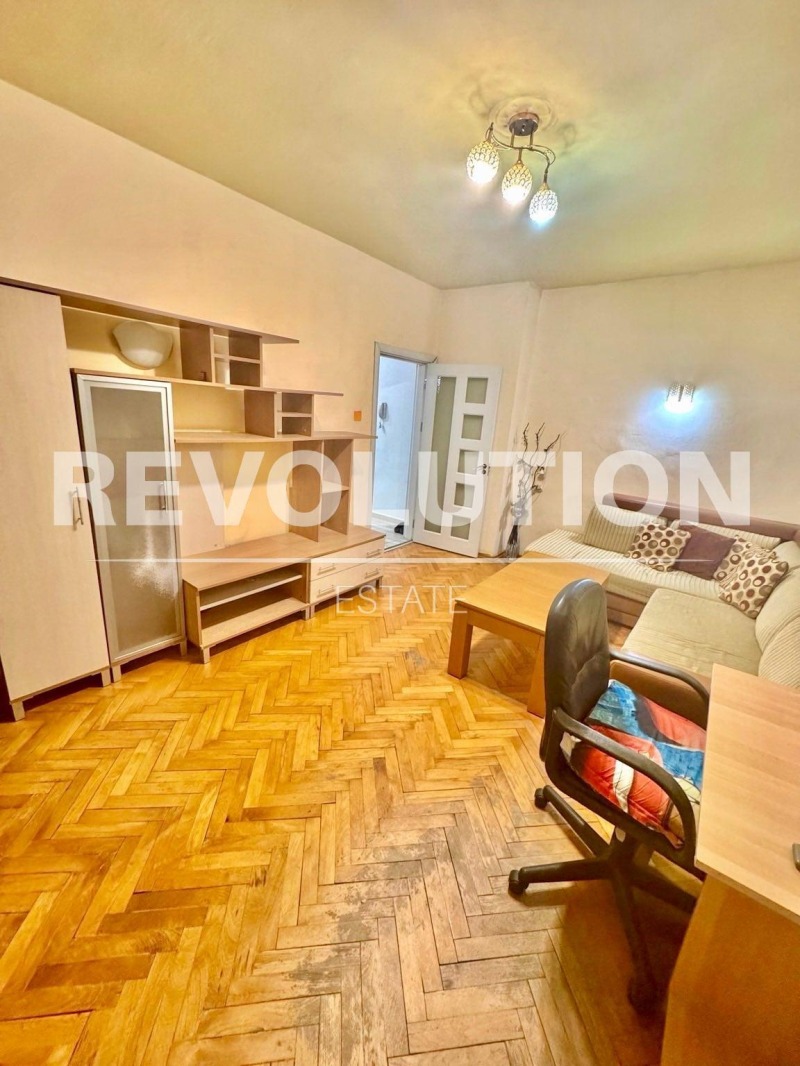 De vânzare  1 dormitor Plovdiv , Gagarin , 77 mp | 66453836 - imagine [3]