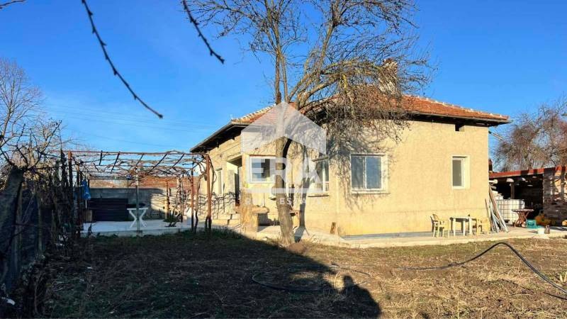 Продава  Къща област Търговище , с. Камбурово , 125 кв.м | 58411403