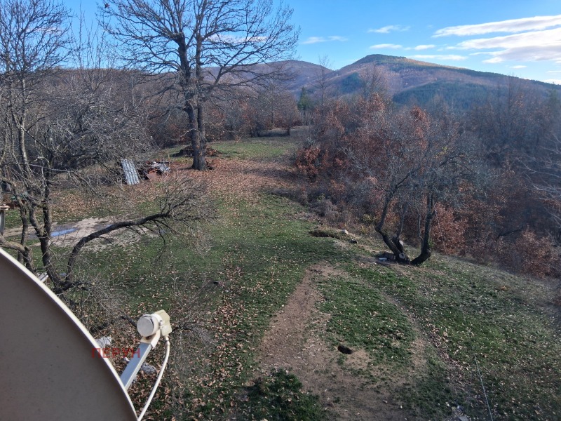 Продава КЪЩА, с. Горна Врабча, област Перник, снимка 15 - Къщи - 52667775