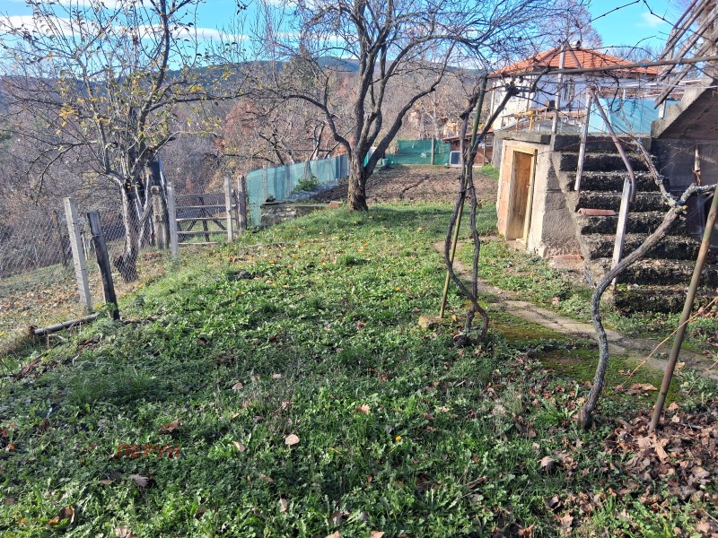 Продава КЪЩА, с. Горна Врабча, област Перник, снимка 6 - Къщи - 52667775