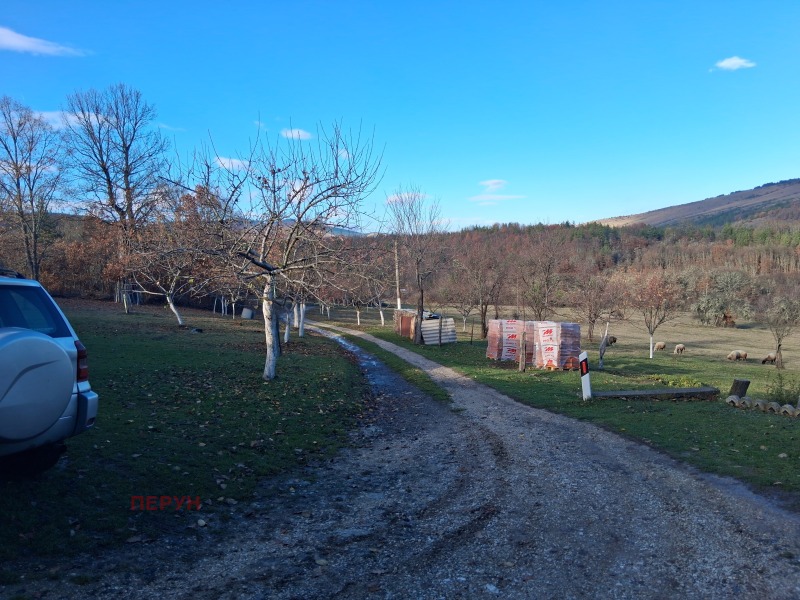 Продава КЪЩА, с. Горна Врабча, област Перник, снимка 16 - Къщи - 52667775