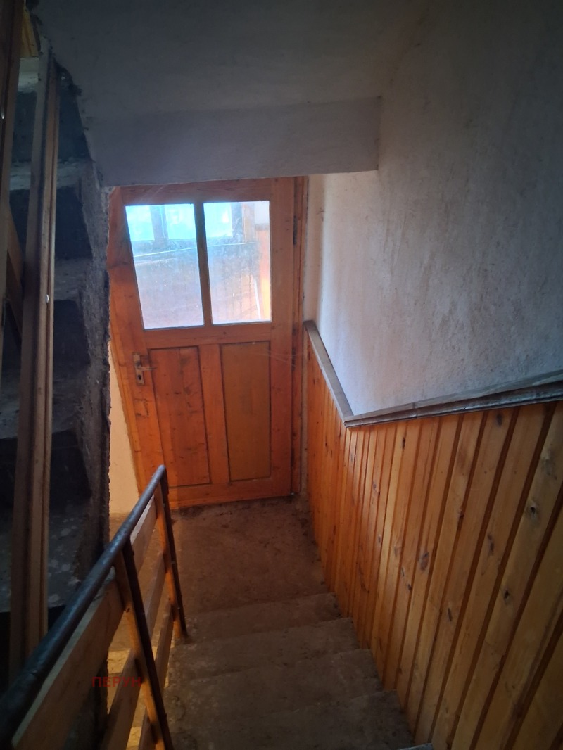 Продава КЪЩА, с. Горна Врабча, област Перник, снимка 12 - Къщи - 52667775