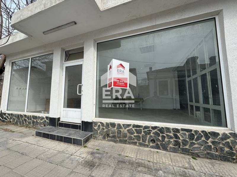 Eladó  Üzlet Silistra , Centar , 234 négyzetméter | 42249105