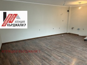 2-стаен град Кърджали, Възрожденци 2