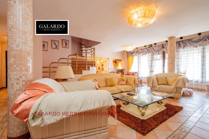 Na prodej  3 ložnice Sofia , Lozenec , 224 m2 | 23479794