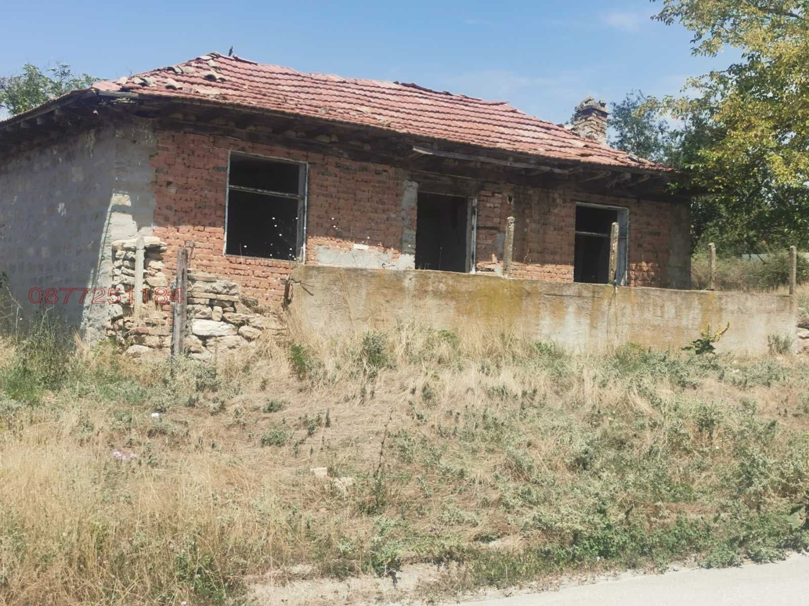 Продава КЪЩА, с. Аврен, област Варна