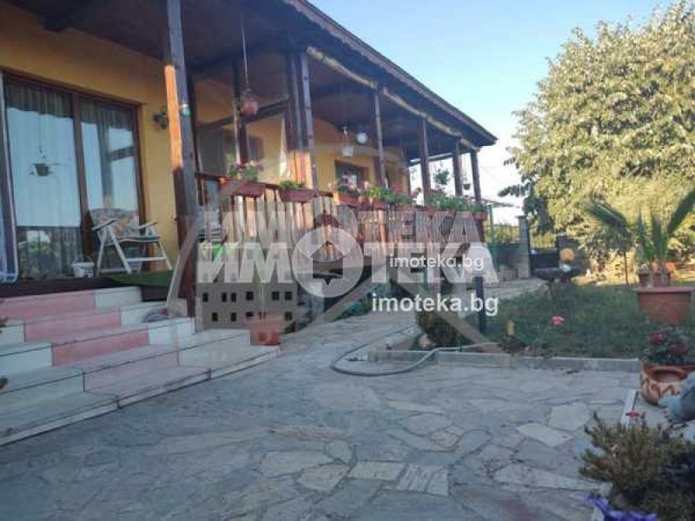 Продава КЪЩА, с. Дъбравино, област Варна