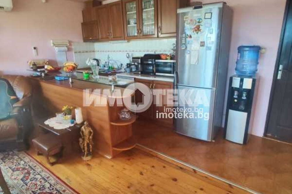 Продава КЪЩА, с. Дъбравино, област Варна, снимка 2 - Къщи - 55652082