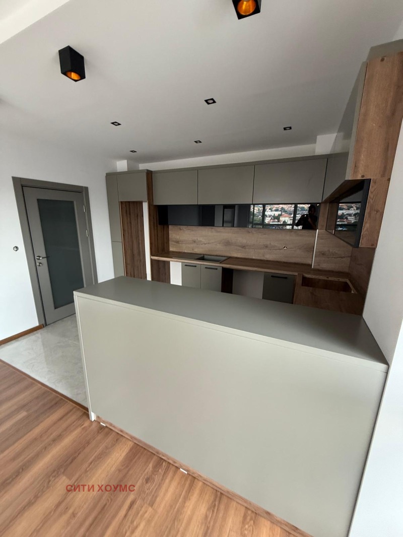 Продава  3-стаен град Кърджали , Център , 136 кв.м | 52105903