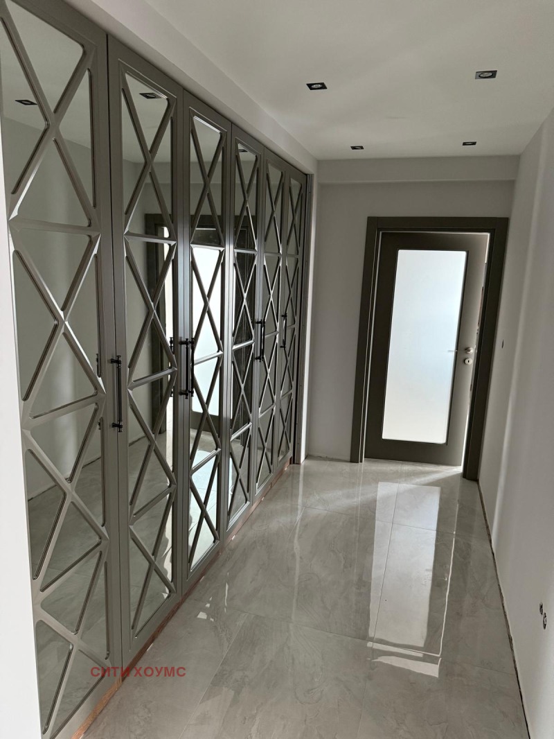 Продава  3-стаен град Кърджали , Център , 136 кв.м | 52105903 - изображение [6]