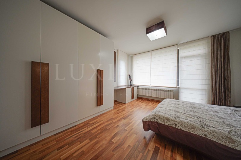 Till salu  Hus region Sofia , v.z.Jarema , 301 kvm | 96497725 - bild [8]