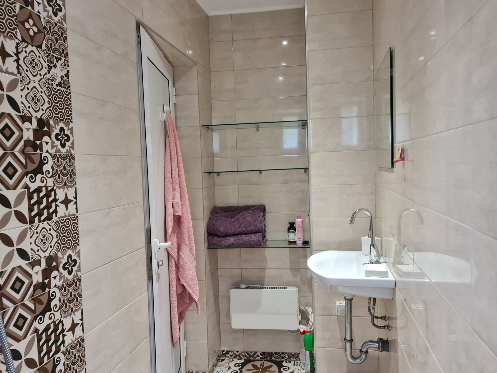 Продава ЕТАЖ ОТ КЪЩА, гр. София, Център, снимка 16 - Етаж от къща - 53934126