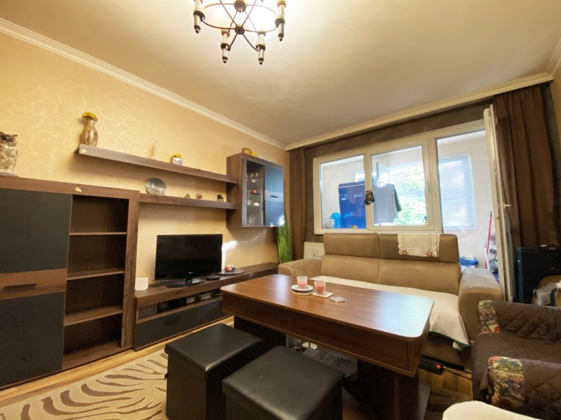 Till salu  Studio Sofia , Fondovi jilistja , 48 kvm | 55731625