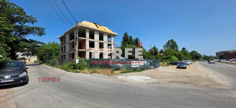 Продава  3-стаен, град София, Карпузица •  224 400 EUR • ID 33002601 — holmes.bg - [1] 