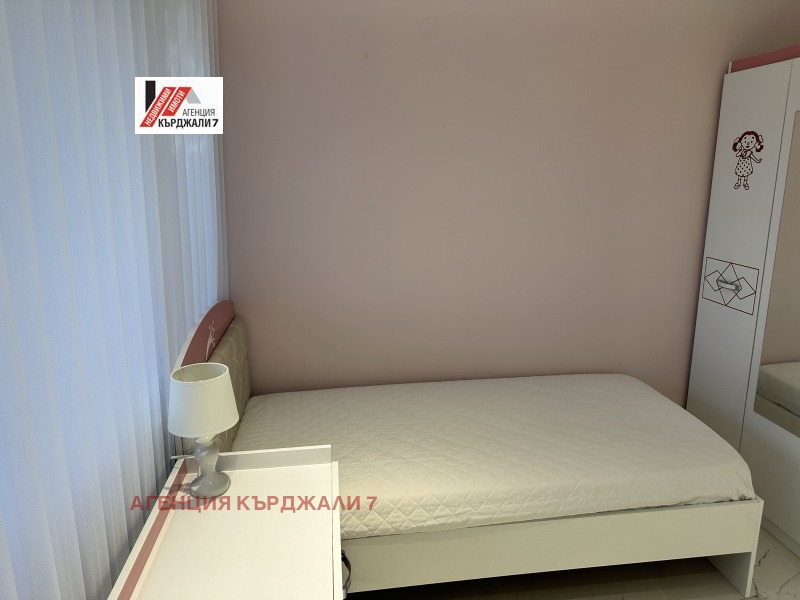 Продава  3-стаен град Кърджали , Възрожденци , 100 кв.м | 52682039 - изображение [6]