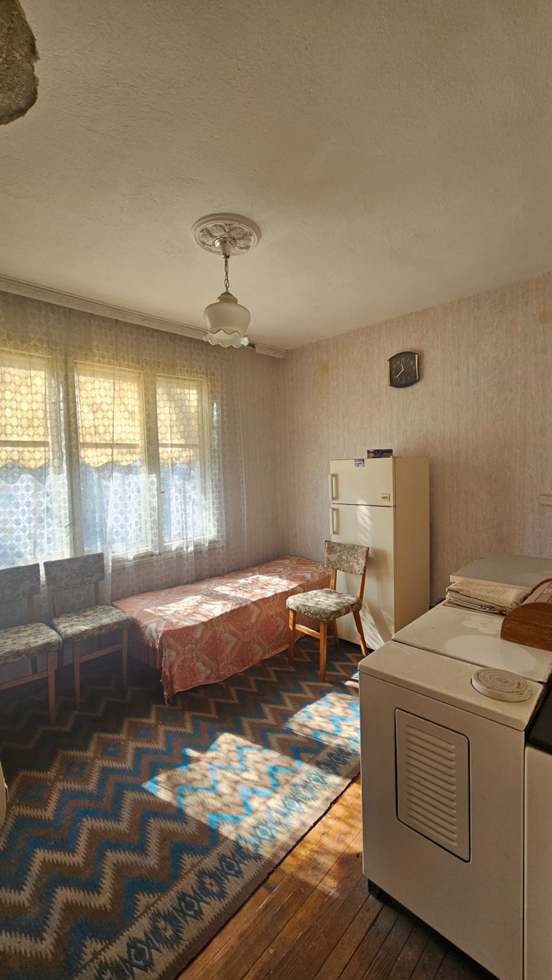 Продава  Къща област София , с. Габер , 120 кв.м | 61991945 - изображение [12]
