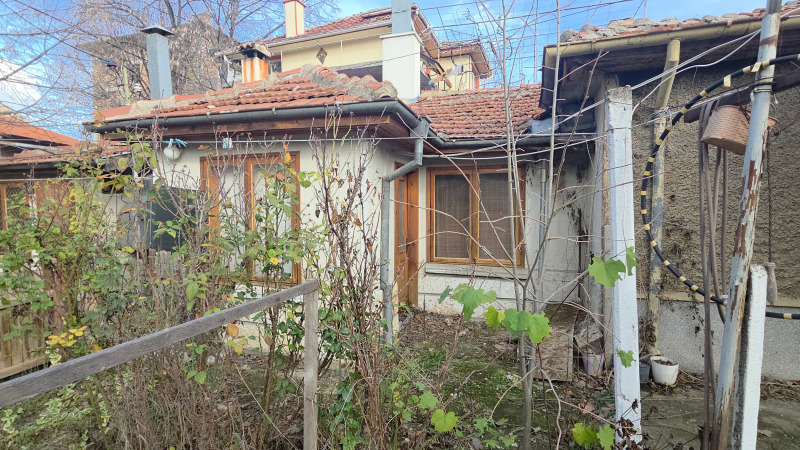 Продава КЪЩА, гр. Провадия, област Варна