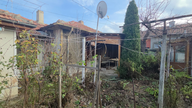 Продава КЪЩА, гр. Провадия, област Варна, снимка 8 - Къщи - 52651263