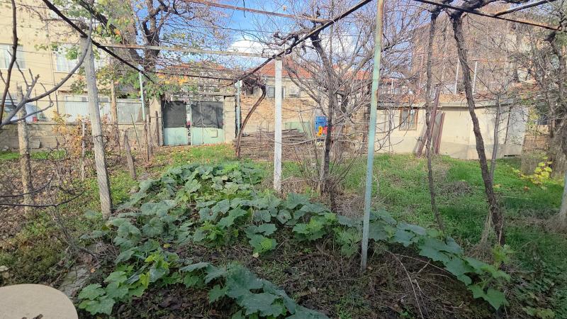 Продава КЪЩА, гр. Провадия, област Варна, снимка 6 - Къщи - 52651263