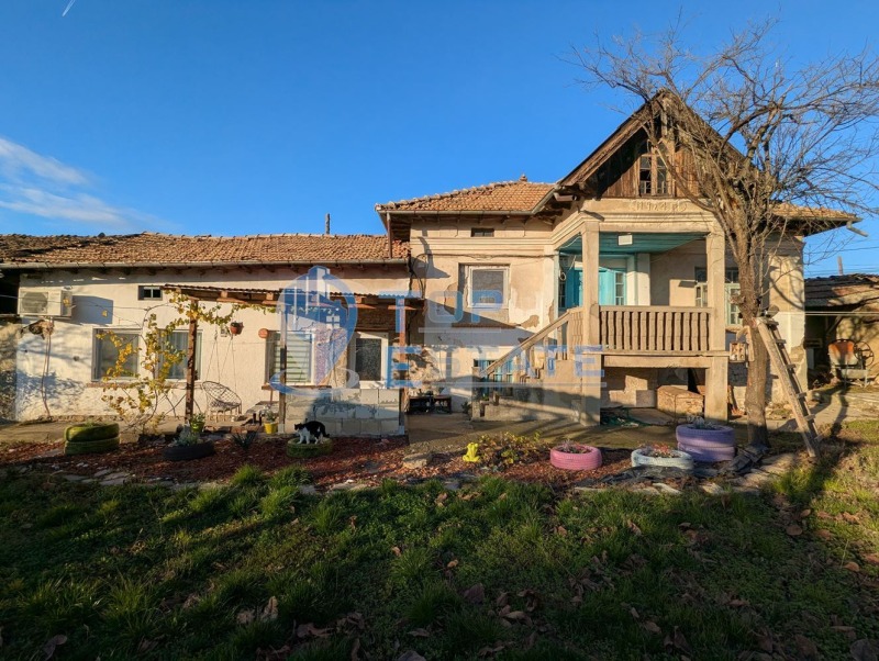 Продава КЪЩА, с. Поликраище, област Велико Търново