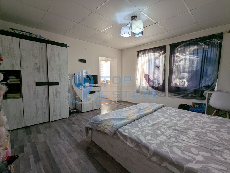 Продава КЪЩА, с. Поликраище, област Велико Търново, снимка 15 - Къщи - 52661993