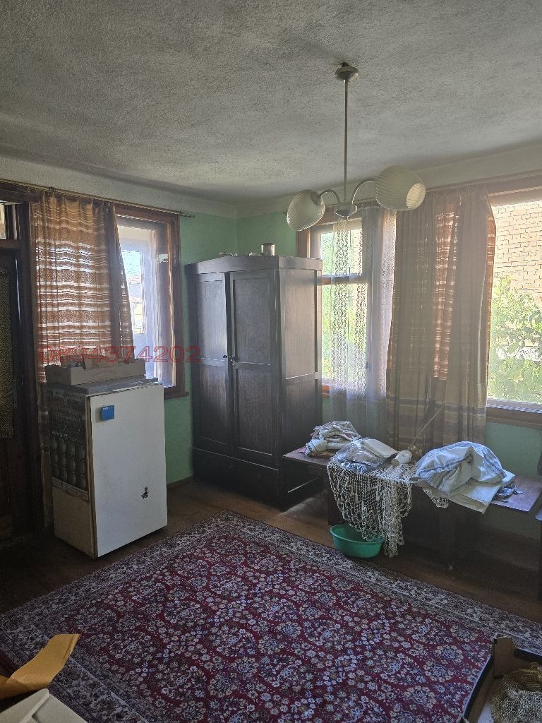 Продава КЪЩА, гр. Панагюрище, област Пазарджик, снимка 17 - Къщи - 55987696