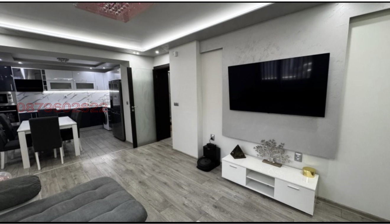 Продава КЪЩА, гр. Плевен, Широк център, снимка 4 - Къщи - 55097994