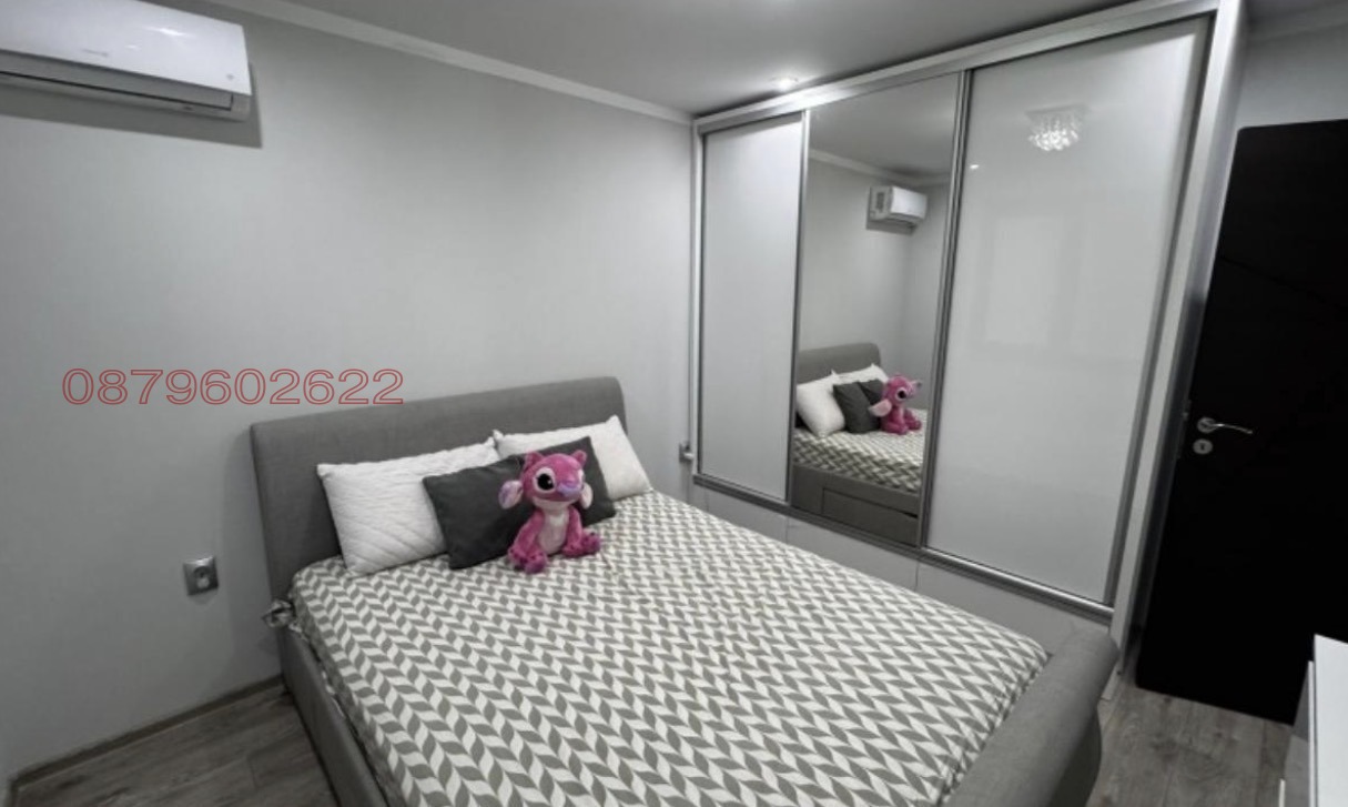 Продава КЪЩА, гр. Плевен, Широк център, снимка 3 - Къщи - 55097994