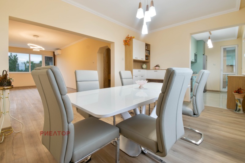 Продава  3-стаен град Пловдив , Кършияка , 106 кв.м | 88278295